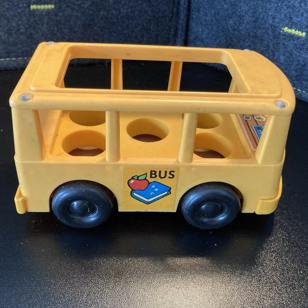Vintage Fisher Price Little People Figures With Vehicles And Furniture Rare READ